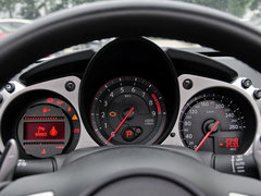2013款 370Z 3.7L 自动 Roadster