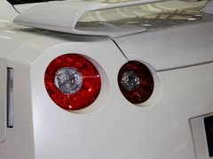 2014款 3.8T DCT Premium Edition 棕红内饰