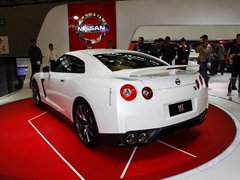 2014款 3.8T DCT Premium Edition 棕红内饰
