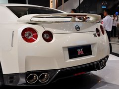 2014款 3.8T DCT Premium Edition 棕红内饰