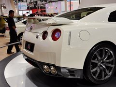 2014款 3.8T DCT Premium Edition 棕红内饰
