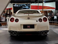2014款 3.8T DCT Premium Edition 棕红内饰