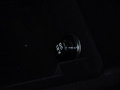2014款 3.8T DCT Premium Edition 棕红内饰