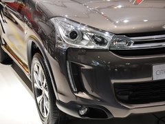 2013款 2.0L 四驱豪华版