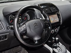 2013款 2.0L 四驱豪华版