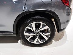 2013款 2.0L 四驱豪华版