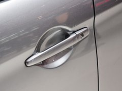 2013款 2.0L 四驱豪华版