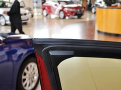 2013款 2.5L 自动 尊贵版