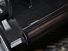 2013款 2.5L 自动 尊贵版
