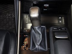 2013款 2.5L 自动 尊贵版