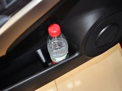 2013款 2.5L 自动 尊贵版