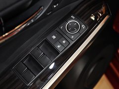 2013款 2.5L 自动 尊贵版