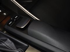 2013款 2.5L 自动 尊贵版