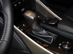 2013款 2.5L 自动 尊贵版