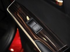 2013款 2.5L 自动 尊贵版
