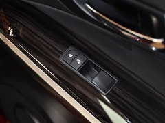 2013款 2.5L 自动 尊贵版