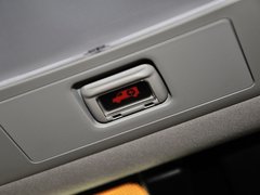 2013款 2.5L 自动 尊贵版