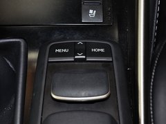 2013款 2.5L 自动 尊贵版