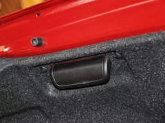 2013款 2.5L 自动 尊贵版
