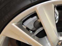 2013款 2.5L 自动 尊贵版