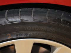 2013款 2.5L 自动 尊贵版