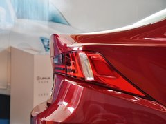2013款 2.5L 自动 尊贵版