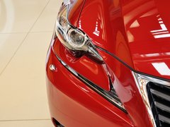2013款 2.5L 自动 尊贵版