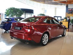 2013款 2.5L 自动 尊贵版