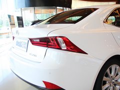 2013款 2.5L 自动 F SPORT