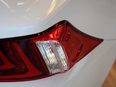 2013款 2.5L 自动 F SPORT