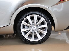 2013款 2.5L 自动 领先版