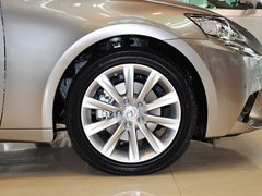 2013款 2.5L 自动 领先版