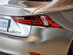 2013款 2.5L 自动 领先版