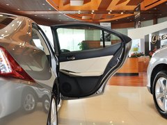 2013款 2.5L 自动 领先版