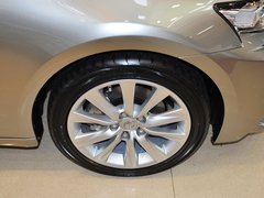 2013款 2.5L 自动 领先版