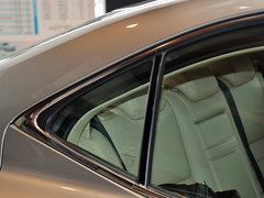 2013款 2.5L 自动 领先版
