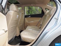2013款 1.5L 手动 豪华型