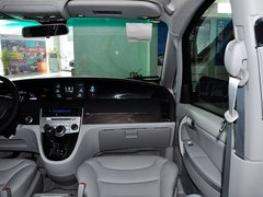 2013款 2.0T 自动 商务型 7座