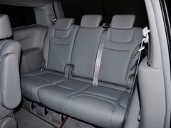 2013款 2.0T 自动 商务型 7座