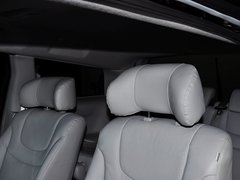 2013款 2.0T 自动 商务型 7座