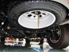 2013款 2.4L 手动 四驱特装版 5座