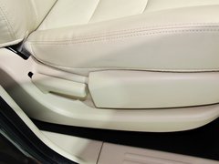 2013款 2.4L 手动 四驱特装版 5座