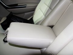 2013款 2.4L 手动 四驱特装版 5座