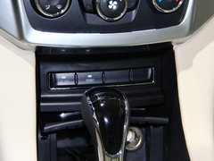 2013款 2.4L 手动 四驱特装版 5座