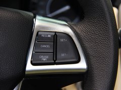 2013款 2.4L 手动 四驱特装版 5座