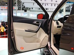 2013款 2.4L 手动 四驱特装版 5座