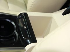 2013款 2.4L 手动 四驱特装版 5座