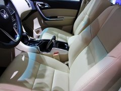 2013款 2.4L 手动 四驱特装版 5座