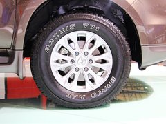2013款 2.4L 手动 四驱特装版 5座
