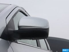 2013款 2.4L 手动 四驱特装版 5座